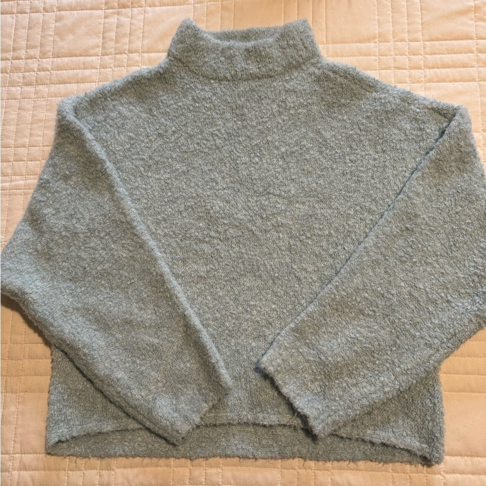 Abercrombie and Fitch sweater like new​​​